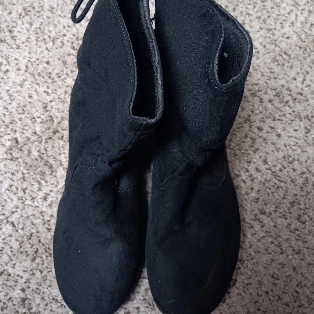 SizeWomens Black Time&Tru Boots Sz 6 NWT